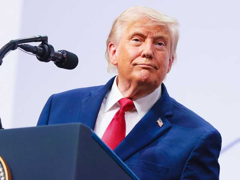 مسؤول بالبيت الابيض: ترامب كان يمزح بشان اعلان مضيق هرمز ارضا امريكيه
