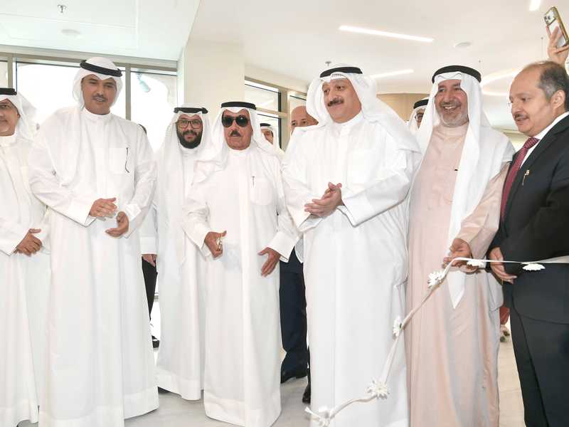 وزير الصحه يفتتح مركز جابر الاحمد لغسيل الكلي في الاحمدي الصحيه