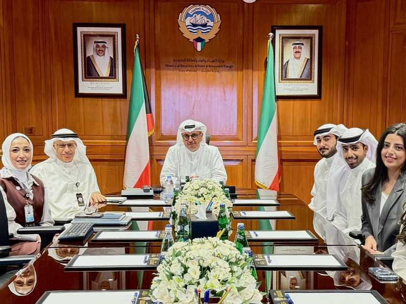 وزير الكهرباء: الاستفاده من المشاريع المبتكره بمجالات التحول الرقمي والطاقه والترشيد
