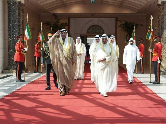 ممثل سمو الامير يغادر الي امريكا