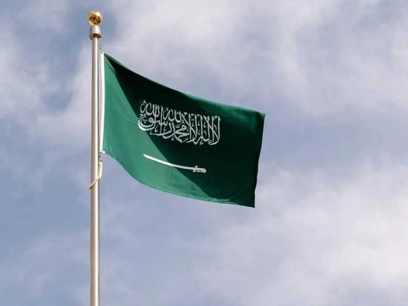 السعوديه: اطلاق صافرات الانذار في جازان ونجران وابها للتحذير من خطر