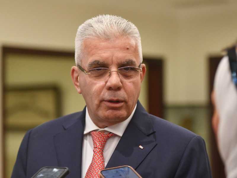 السفير الفلسطيني ينفي اشاعات حول عروض لبيع املاك كويتيين في الضفه