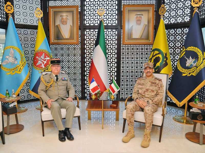 الكويت وفرنسا: تطوير التعاون والتمارين المشتركه