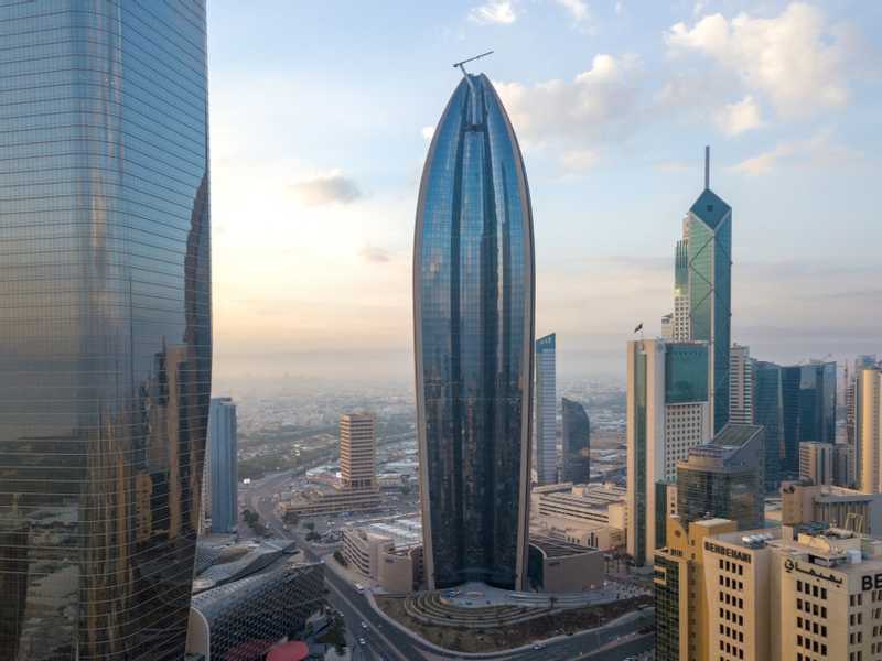 «الوطني» ضمن اكبر 10 بنوك علي مستوي المنطقه