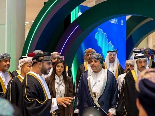 وزيره الاشغال: ملتقي التنقل الاخضر يدعم توجهات دول الخليج نحو حلول نقل اكثر كفاءه واستدامه