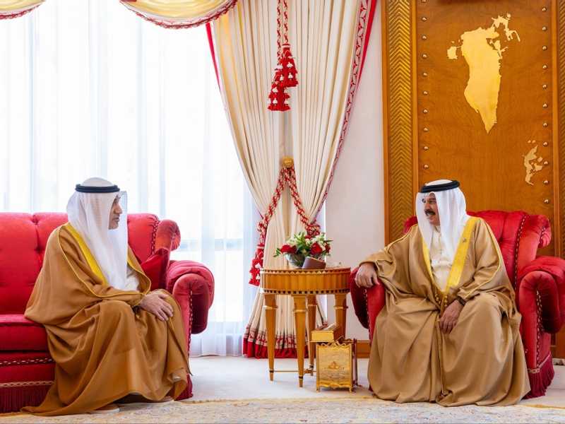 ملك البحرين: دور ريادي للامير في دعم وتطوير العلاقات