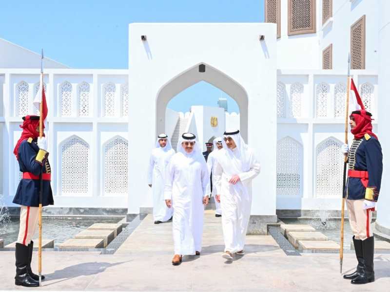 اليوسف ووزير الداخليه البحريني: تعزيز الشراكه الامنيه الخليجيه لمواجهه التحديات