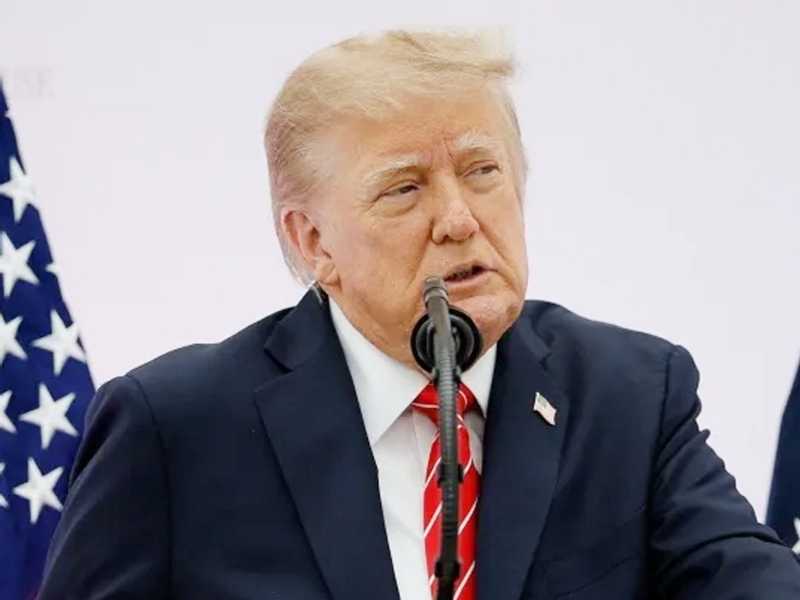 ترامب: ربما نشارك بالضربات علي الحوثيين وسندرس الامر